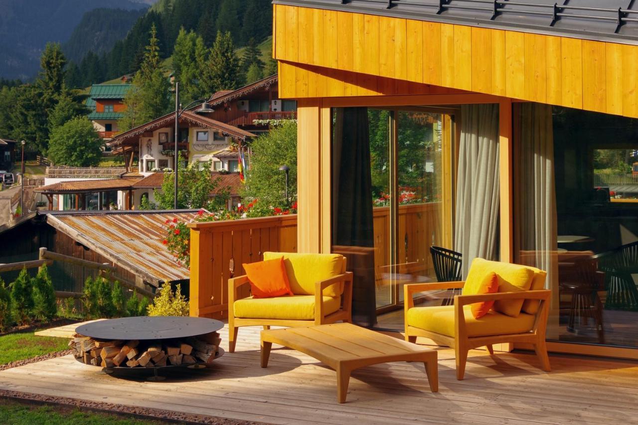 Chalet La Ciaseta Pozza di Fassa Luaran gambar