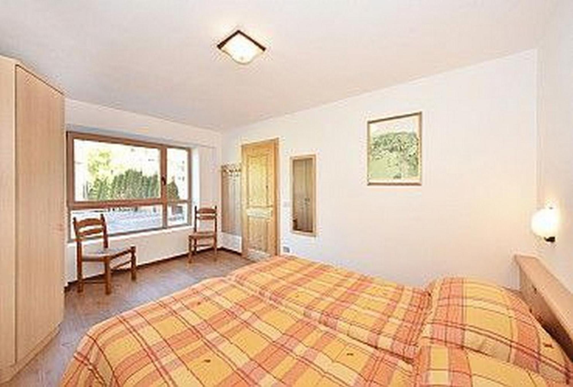 Chalet La Ciaseta Pozza di Fassa Luaran gambar